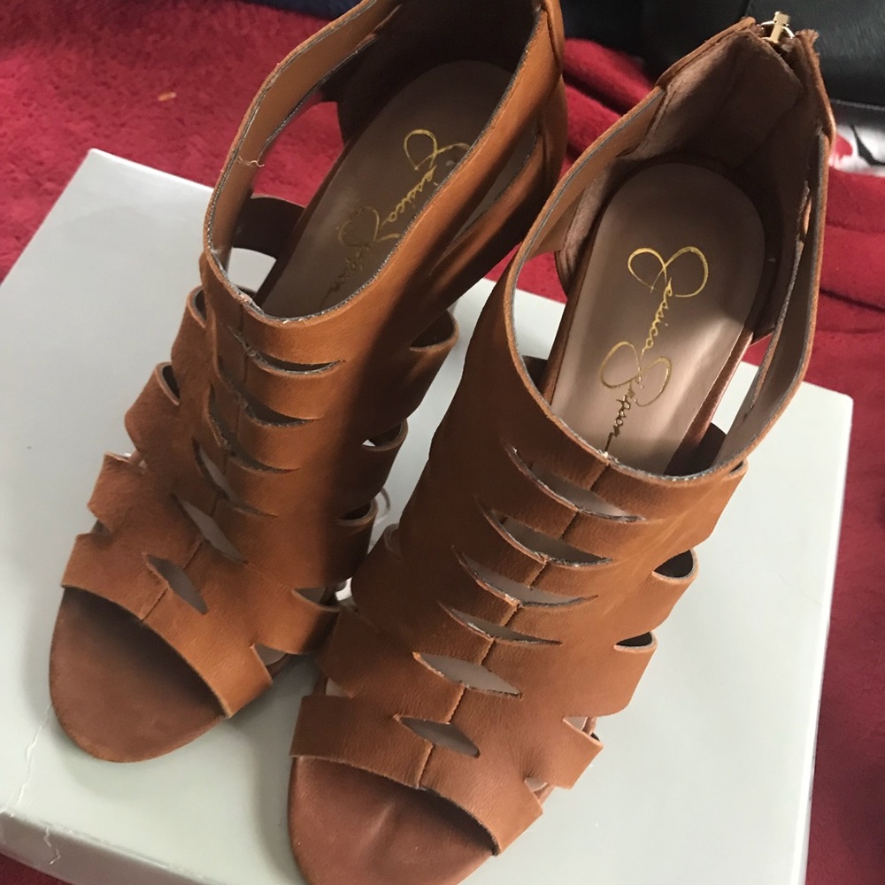 Jessica Simpson Adelli Heel